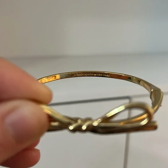 kate spade Skinny Mini Bow Bangle and Skinny Mini Bow Studs - Picture 3 of 7